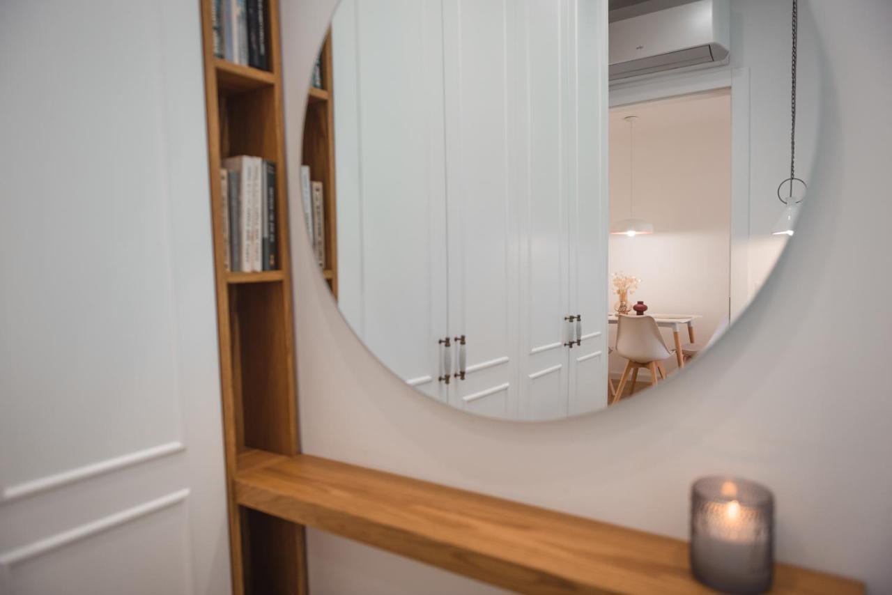 Tam Skanderbeg Square City Center Apartment No4 Tirana Exteriör bild